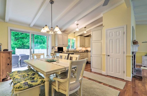 Hyannis Port Cottage | Near Craigville Beach & Main St! Sunny Cottage