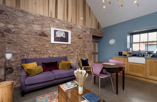 Haddington Cottage | Nestled in expansive grounds, this rural retreat is a sanctuary for couples and solo adventurers.