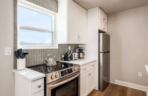 Columbus House | NEW | 1mi to Nationwide |KingBed