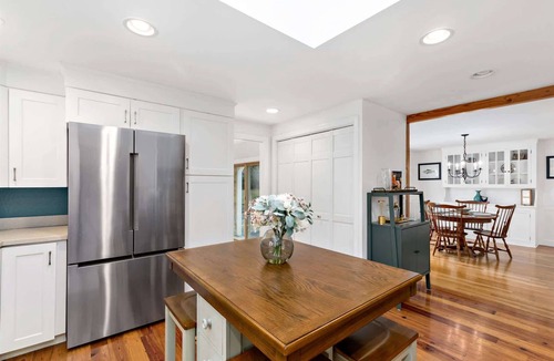 South Orleans House | New 2026 Beautifully Curated Orleans Retreat Close to Beaches, Trails, and Golf