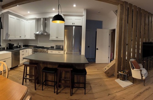 North Scituate House | New 3-bedroom barn in seaside area of Scituate with beaches and shopping nearby