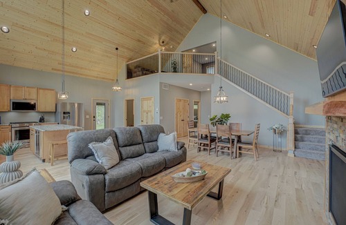 Hayward Ski Chalet | New 3 Bedroom Chalet on 26 acres, private 4 acre water feature, next to trails.