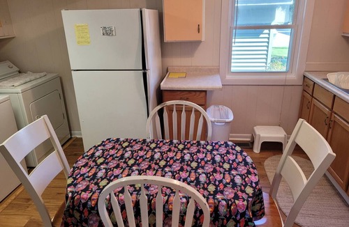Frankfort Cottage | New! 307 HP Cottage - Cute & Great Location!