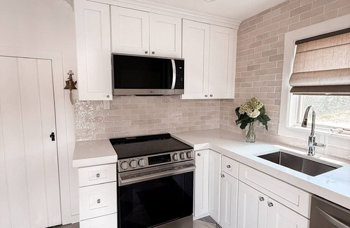 Southern Coast House | NEW 4BR Coastal Home with AC Steps to Kinney Shores Beach ⭐