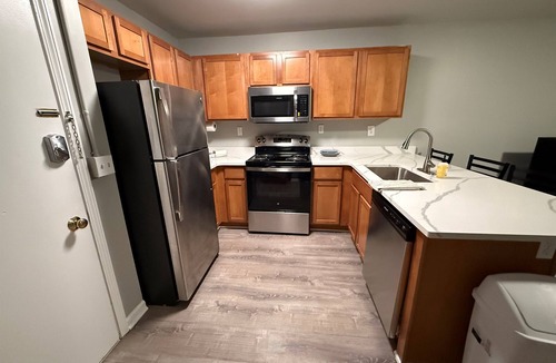Burns Park Apartment | * NEW * 4BR Retreat | Heart of Campus w/Parking