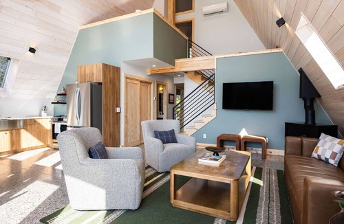 Suttons Bay House | New A-Frame in wine country