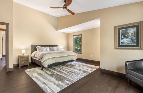 Balsam Lake House | NEW Barndominium with INDOOR Pickleball Court in Balsam Lake