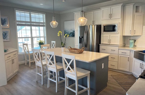 Marblehead House | New Bay Point Cottage at Waterview
