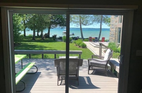 Mullett Lake Cottage | New! Beautiful Mullett Lake three bedroom cottage