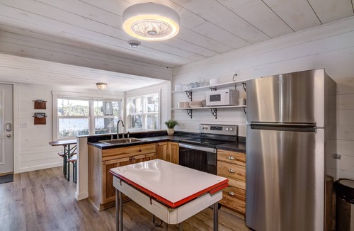 Northwoods Beach House | New cabin on Lac Courte Oreilles!