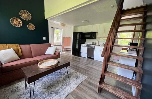 Conneaut Lakeshore Ski Chalet | *NEW Chalets by the Lake - #2 - Conneaut Lake, PA