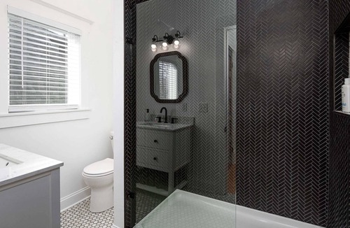 Clifton Apartment | New! Charming City Walk Condo - King bed - DT!
