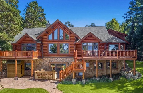 Pequot Lakes Cabin | NEW! Classic Lakeside Lodge with Luxury Amenities and Sunset Views
