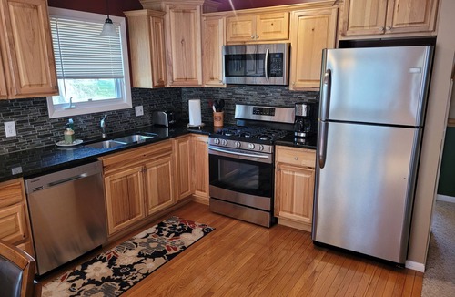 Thompsonville House | New! Crystal Dreams - Gorgeous Dog-Friendly Chalet across from Crystal Mountain with DELUXE 4-PERSON HOT TUB! Includes free shuttle service to Crystal Mountain!