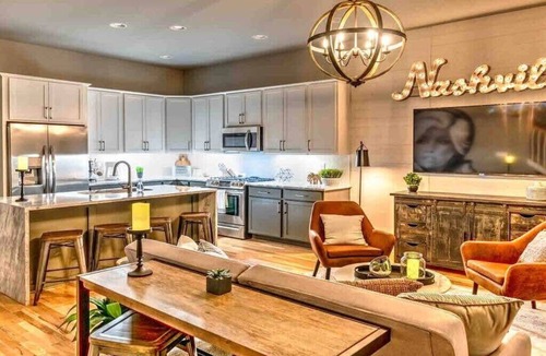 Haynes Area House | New Downtown Skyline Views 13 Beds! Rooftop Deck!
