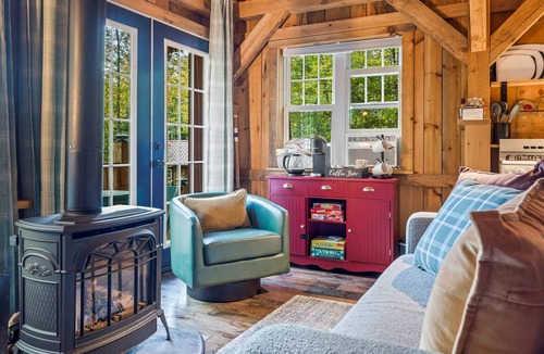 Bethel Cabin | New England Escape Hot Tub Dogs Welcome