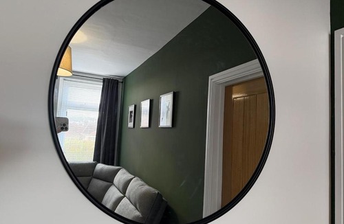 Gateshead Apartment | NEW Faraday-luxurious 3 Bedroom 4 Beds Sleeps 7 Contractor Stay