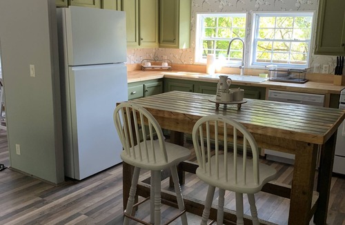 Carbon Hill House | New for FALL 2022! The Foundry 15 minutes from Hocking Hills or Ohio University.