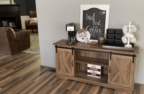 Carbon Hill House | New for FALL 2022! The Foundry 15 minutes from Hocking Hills or Ohio University.