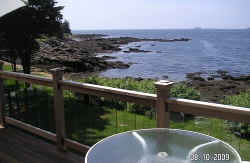 New Harbor Cottage | NEW HARBOR, BRISTOL,1ST FLR. APT., FAB. SUNSETS, 2 BDRM., SUITS 4 ADULTS,1 BATH
