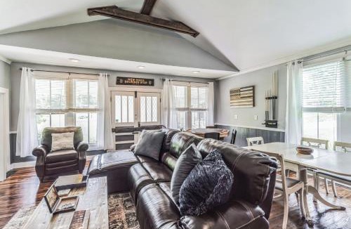 New Hope House | New Hope Bourbon Stop