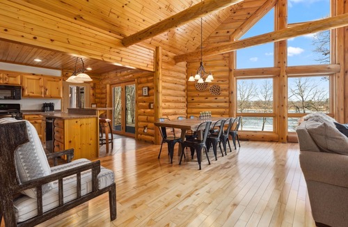 Crosslake Cabin | New Lakefront |Pontoon|GameRoom|Summer Fun Vibes