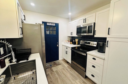 Old Orchard Beach House | New Listing. 2BR+Bonus Sleeping Room in OOB. Walk to Beach & Amusement Park.