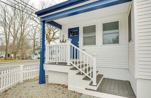 Old Orchard Beach House | New Listing. 2BR+Bonus Sleeping Room in OOB. Walk to Beach & Amusement Park.