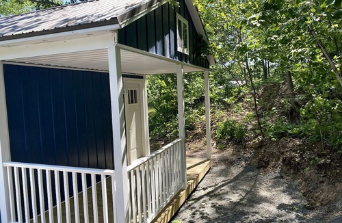 Bayfield House | New Loft Cabin Fully Furnished with Picnic Space in Bayfield, Wisconsin