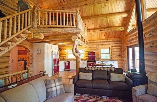 Pentwater House | *NEW* Log Cabin Retreat in Pentwater - Lazy Bear Lodge