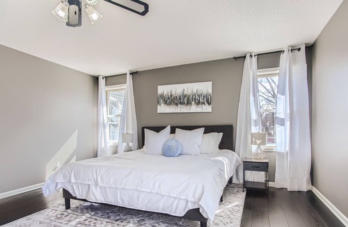 Ericsson House | New Luxurious spacious home with GAMEROOM! 8 min from Mall of America