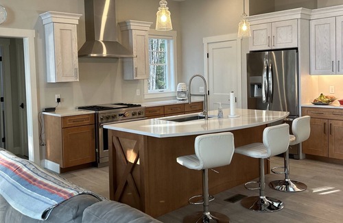 Ellsworth House | New Maine Private Lake House