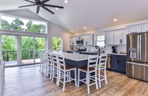 Minocqua House | New Modern Construction on McNutt Lake, Minutes from downtown Minocqua!