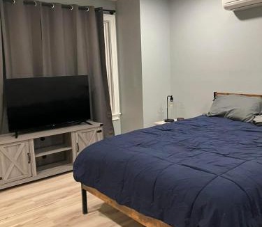 Brunswick Apartment | New Modern Townhouse by Bowdoin College & DT Unit 2