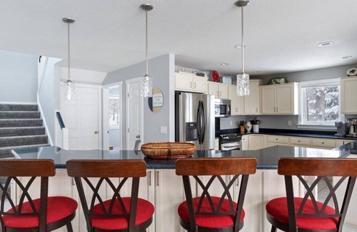 Brainerd House | New! Open for Ice Fishing Extravaganza weekend! Spacious lake cabin with 9 beds