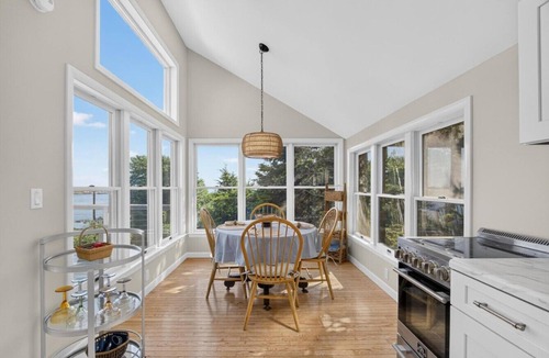 Ocean Point House | New! Peer over the Tree tops for a stunning view of the ocean!