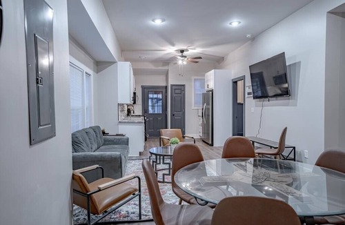 Merriwether House | NEW! Preston Street Amazing Getaway!