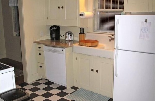 Southwest Harbor Cottage | New prices, summer getaway at Seashore Cottage, Great Views and cozy fireplace