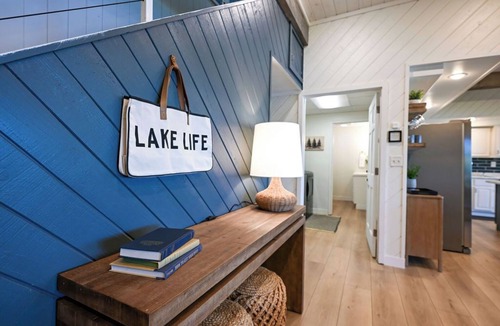 Lake Tomahawk House | NEW Sand Beach Kayaks, Canoe, Toys King Beds