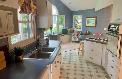 Roaring Brook House | New Spacious and Beautiful home Roaring Brook with views of Little Traverse Bay
