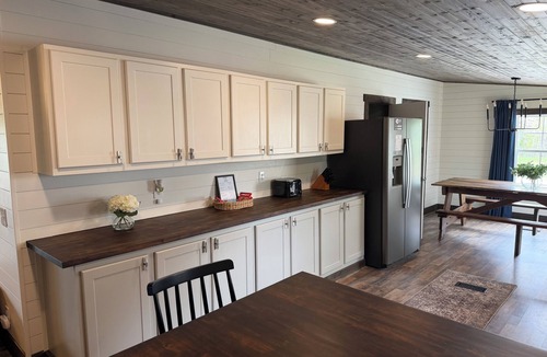 Primrose Cabin | NEW! Spacious Farmhouse Cabin, 30 acres w/Firepit, Pond, Waterfall, Trails