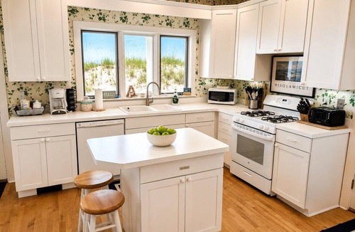 Frankfort House | NEW! The Frankfort Beach House - Spectacular Lakefront Home on Frankfort Beach and Lake Michigan!