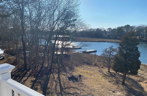 Seconsett Island House | New to the market 4BR Cape Cod charmer on Hamblin Pond w Waquoit Bay views