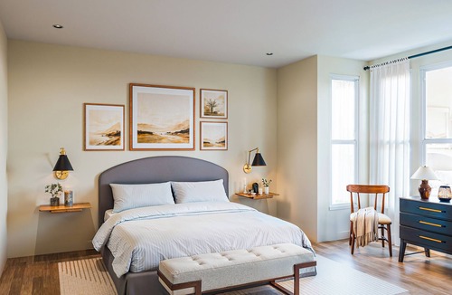 Boothbay Harbor Villa | NEW WATERFRONT SUITES WITH PANORAMIC HARBOR VIEWS & BALCONY Boothbay Harbor