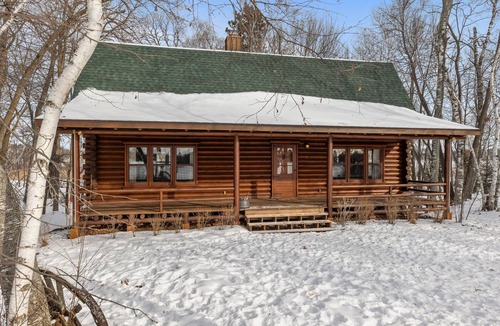 Pequot Lakes Cabin | NEW | Whitefish Chain Lakefront | Hot Tub + Sauna