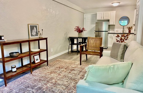 Beech Grove Apartment | Newly Remodeled Furnished Apts - 1 bed, 2 bed, and studios