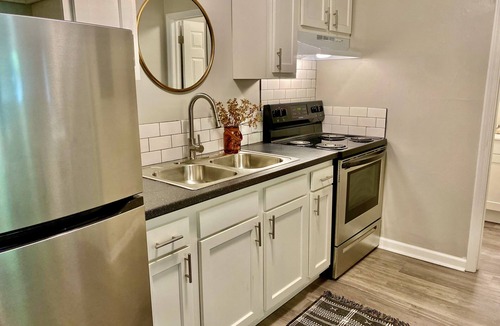 Beech Grove Apartment | Newly Remodeled Furnished Apts - 1 bed, 2 bed, and studios