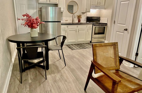 Beech Grove Apartment | Newly Remodeled Furnished Apts - 1 bed