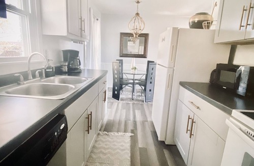 Noblesville House | Newly Remodeled Home mins to Grand Park Sports Complex, biking & walking trails.