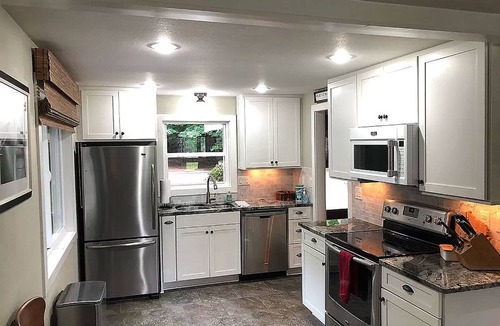 Minocqua Cabin | Newly Remodeled Home On Quite Bay of Minocqua Lake 2 miles from town